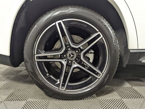 Used 2025 Mercedes-Benz GLS 450 4MATIC image 29