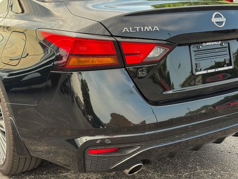 Used 2024 Nissan Altima 2.5 SL FWD image 9