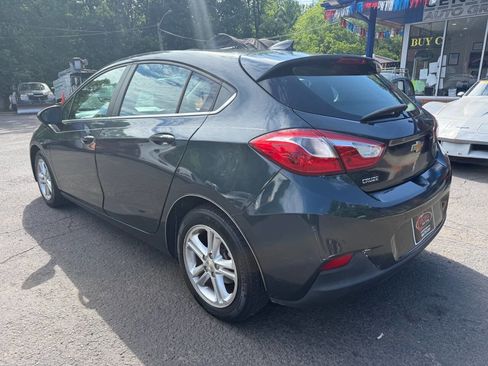 Used 2017 Chevrolet Cruze LT w/ Convenience Package FWD image 7