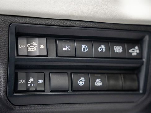 Used 2024 Toyota Tundra Capstone AWD/4WD image 48