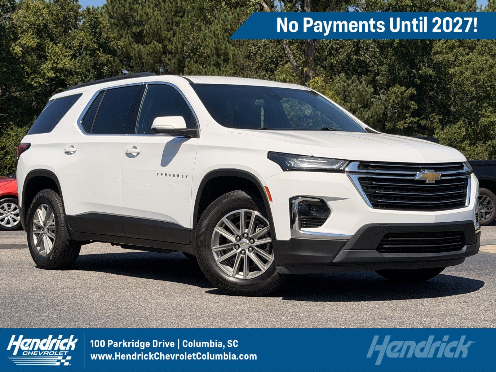 Used 2023 Chevrolet Traverse LT w/ LPO, Cargo Package FWD image 1