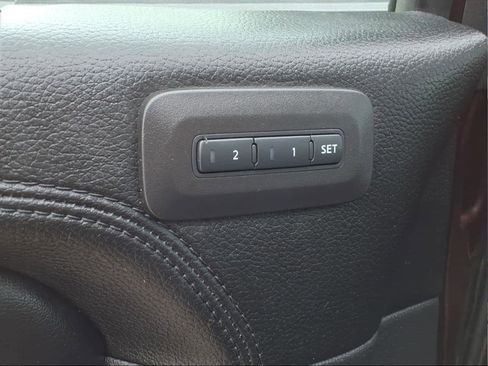 Used 2015 Nissan Armada Platinum w/ 2nd Row Captain Seat Package image 11