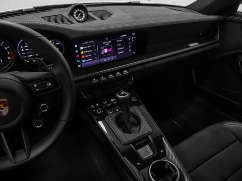 Certified 2025 Porsche 911 GT3 RS RWD image 58