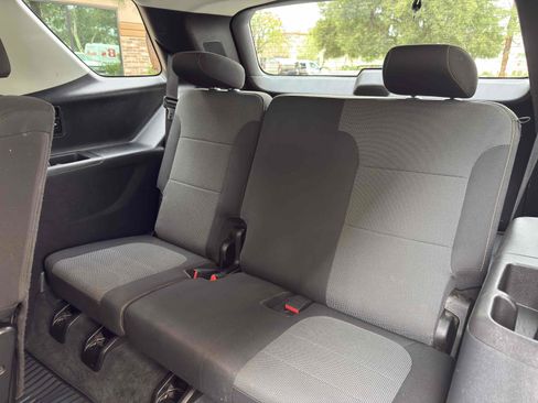 Used 2020 Chevrolet Traverse LS image 70