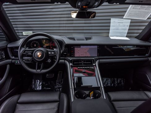 Certified 2024 Porsche Panamera RWD image 11