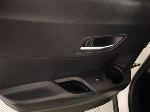 Used 2019 Toyota C-HR XLE FWD image 15