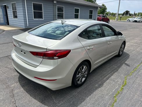 Used 2018 Hyundai Elantra SEL w/ Cargo Package FWD image 7