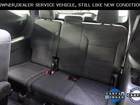 Used 2025 Chevrolet Traverse LT w/ Driver Confidence Package image 4