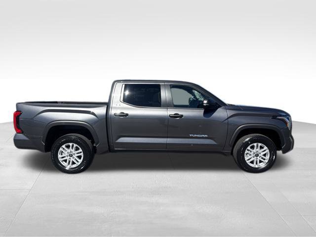 Used 2024 Toyota Tundra SR5 w/ SR5 Convenience Package AWD/4WD image 6