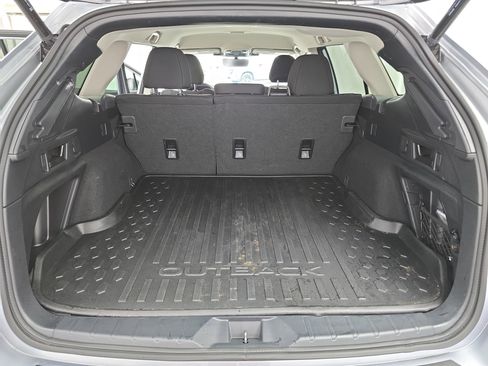 Used 2025 Subaru Outback Premium w/ Popular Package #1A image 12