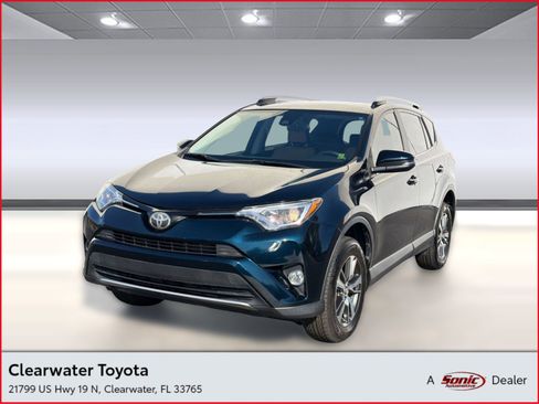 Used 2018 Toyota RAV4 XLE image 1