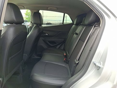 Used 2022 Buick Encore Preferred w/ Safety Package image 11