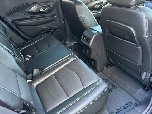 Certified 2023 GMC Terrain SLT w/ Elevation Edition FWD image 19