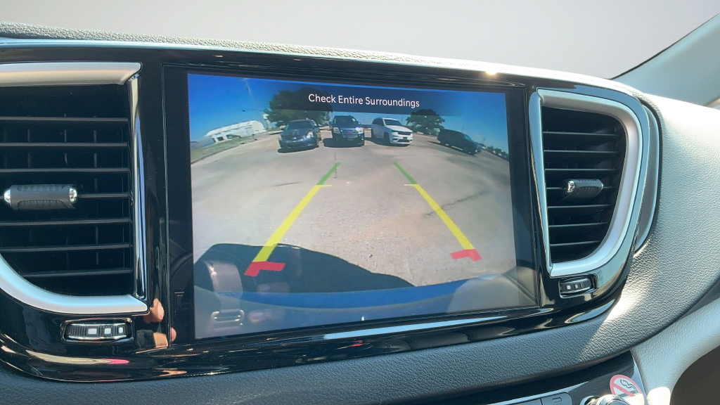 Used 2024 Chrysler Pacifica Touring-L FWD image 12