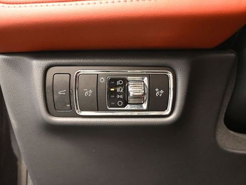 Used 2025 Lincoln Aviator Reserve w/ Equipment Group 201A AWD/4WD image 33