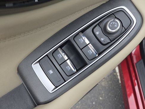 Used 2025 Subaru Legacy Limited AWD/4WD image 29