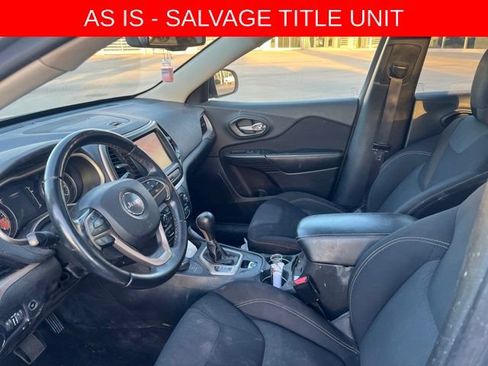 Used 2015 Jeep Cherokee Latitude w/ Comfort/Convenience Group AWD/4WD image 9