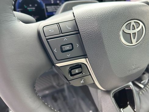 New 2026 Toyota Camry XLE image 17