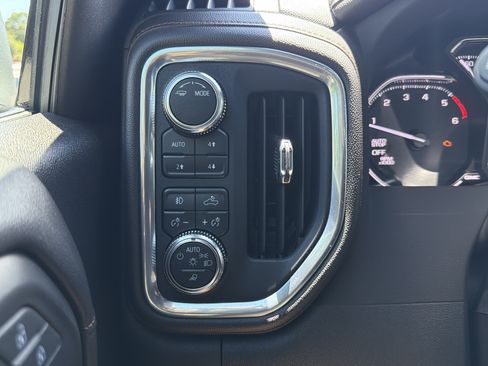 Used 2022 GMC Sierra 1500 AT4 w/ AT4 Premium Package AWD/4WD image 31