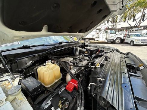 Used 2016 Nissan Titan S image 29