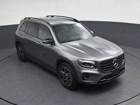 Used 2026 Mercedes-Benz GLB 250 4MATIC image 21