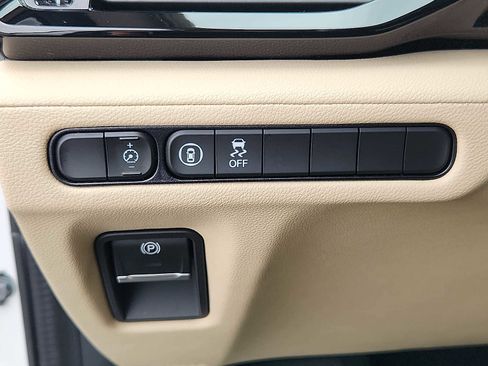 Used 2023 Acura MDX SH-AWD image 22