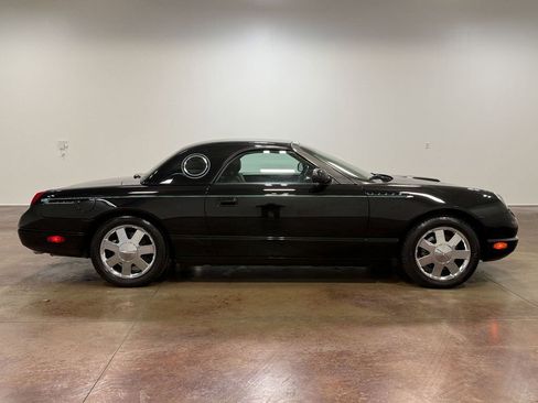 Used 2002 Ford Thunderbird image 22