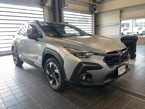 Used 2024 Subaru Crosstrek 2.5i Limited AWD/4WD image 1