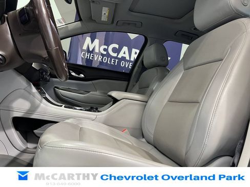 Used 2021 GMC Acadia SLT w/ Technology Package FWD image 27