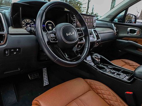 Certified 2023 Kia Sorento SX Prestige image 7
