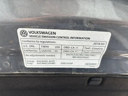 Used 2019 Volkswagen Jetta SEL w/ Cold Weather Package FWD image 76