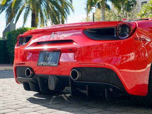 Used 2018 Ferrari 488 GTB image 48
