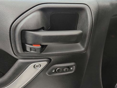 Used 2015 Jeep Wrangler Sahara w/ Connectivity Group image 20