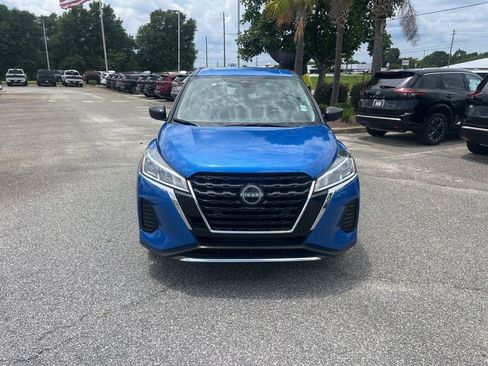 Used 2024 Nissan Kicks S FWD image 2