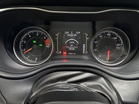 Used 2019 Jeep Cherokee Latitude w/ Popular Appearance Group AWD/4WD image 15