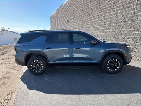 New 2026 Chevrolet Traverse Z71 w/ Enhanced Driving Package AWD/4WD image 2