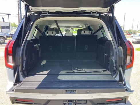 Used 2025 Ford Expedition Max Active RWD image 14