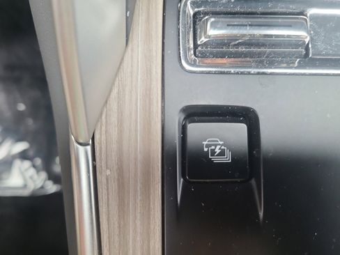 Used 2024 MAZDA CX-90 Plug-In Hybrid w/ Preferred image 33