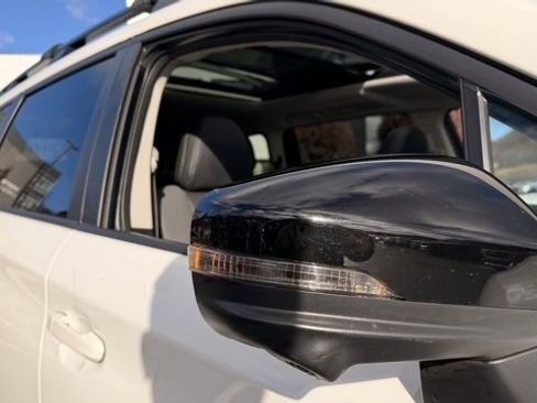 Used 2023 Subaru Ascent Onyx Edition Limited image 3