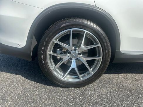 Certified 2022 Mercedes-Benz GLC 43 AMG 4MATIC image 14