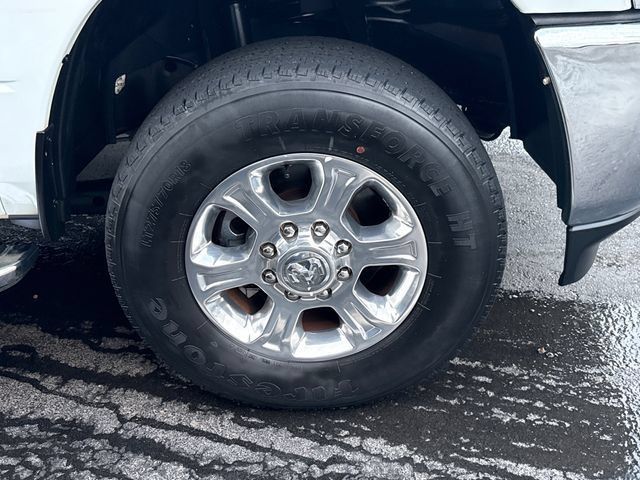 Used 2024 RAM 2500 Big Horn AWD/4WD image 2