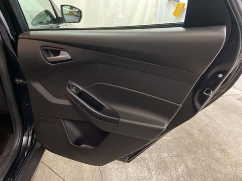 Used 2016 Ford Focus SE FWD image 16