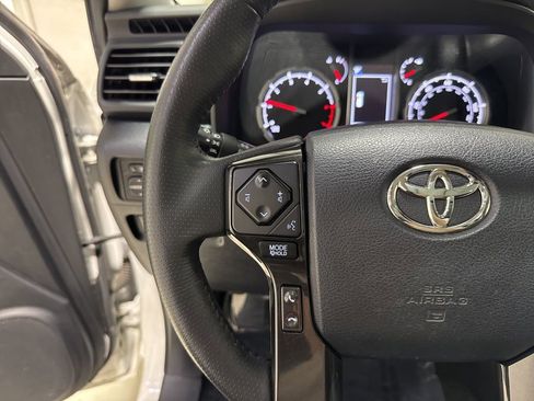 Used 2020 Toyota 4Runner TRD Off-Road Premium w/ Moonroof Package image 24