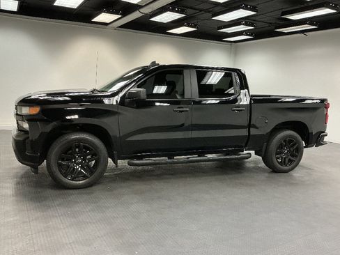 Used 2022 Chevrolet Silverado 1500 Custom w/ Rally Edition AWD/4WD image 2