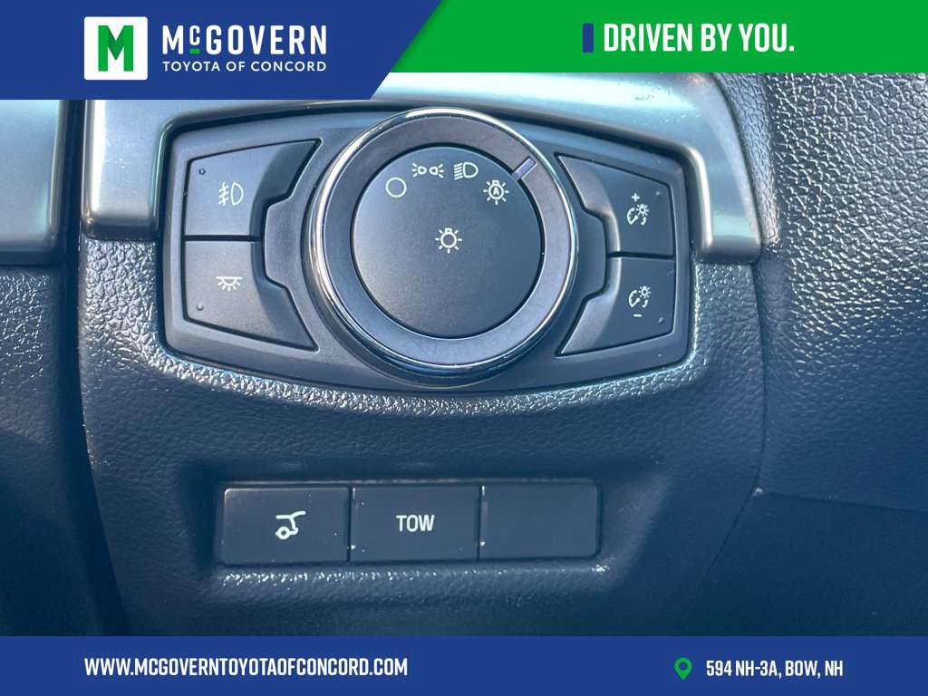 Used 2019 Ford Explorer XLT w/ Equipment Group 202A AWD/4WD image 28
