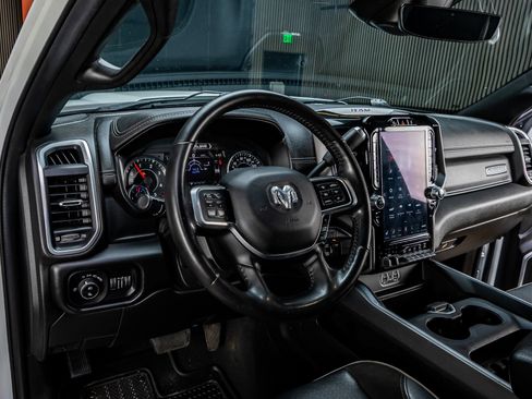 Used 2020 RAM 2500 Laramie w/ Night Edition AWD/4WD image 16