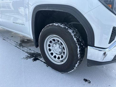 Used 2025 GMC Sierra 1500 Pro w/ Pro Value Package image 4