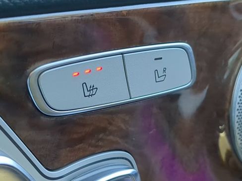 Used 2017 Mercedes-Benz E 300 4MATIC image 23