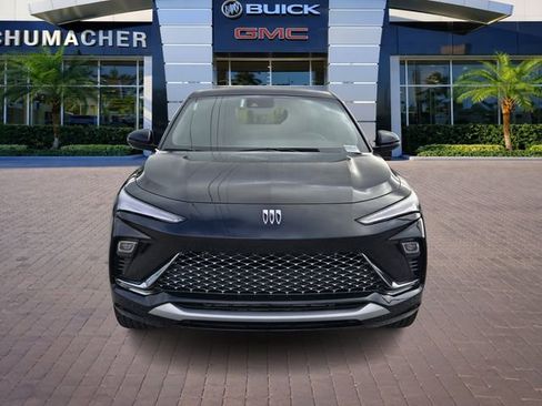 New 2026 Buick Envista Avenir image 2