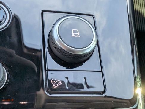 Used 2023 Land Rover Range Rover Sport SE Dynamic AWD/4WD image 18
